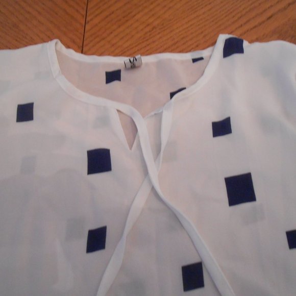Blouse - Picture 3 of 3